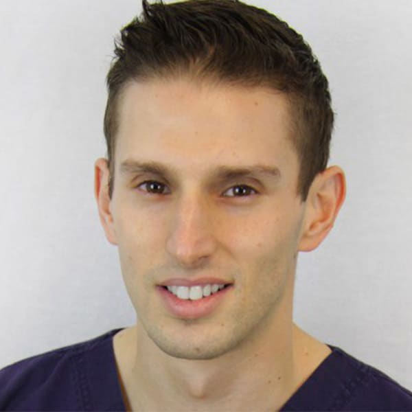 Dr Farid Amer-Ouali, Montréal Oral & Maxillofacial Surgeon